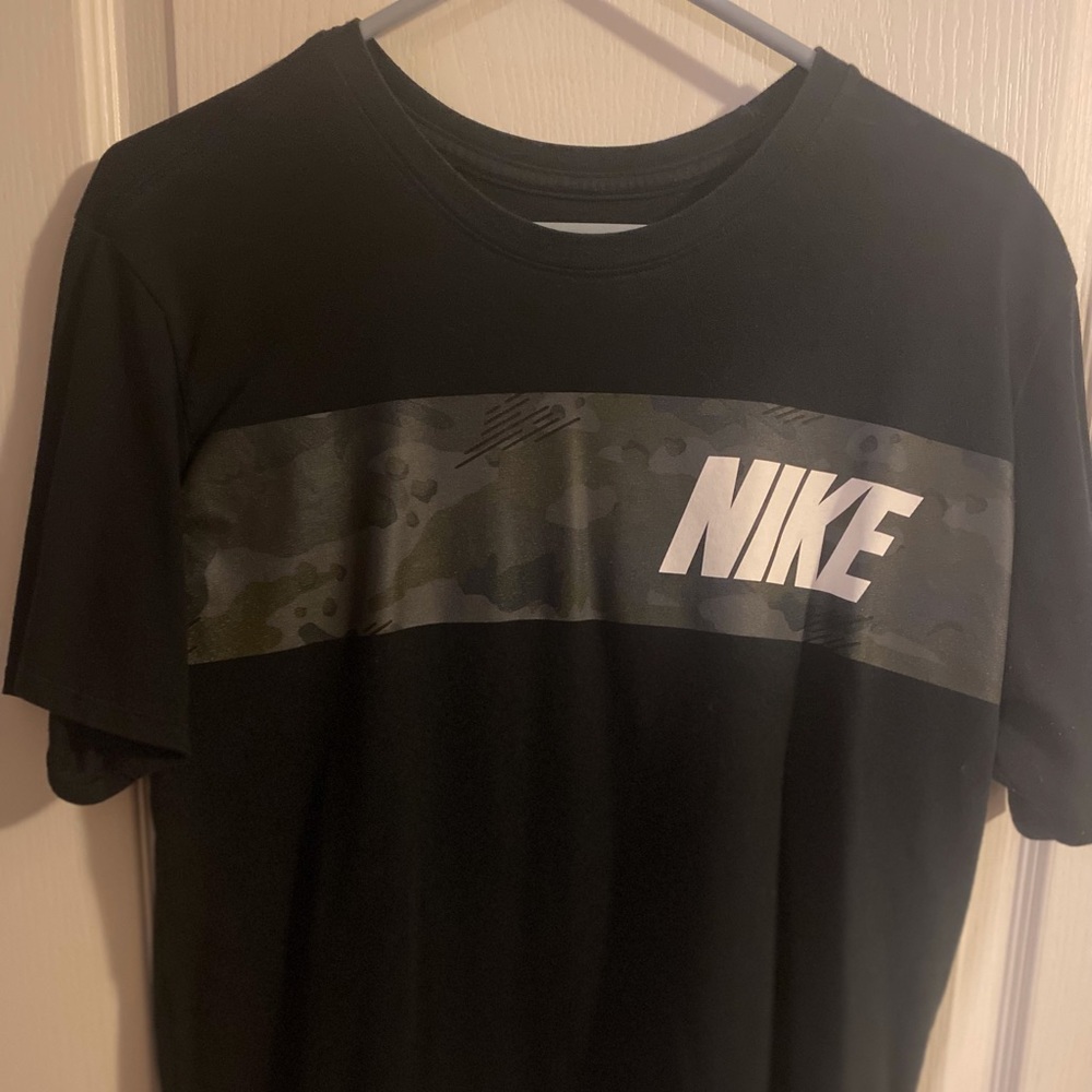 Men’s T-shirt
